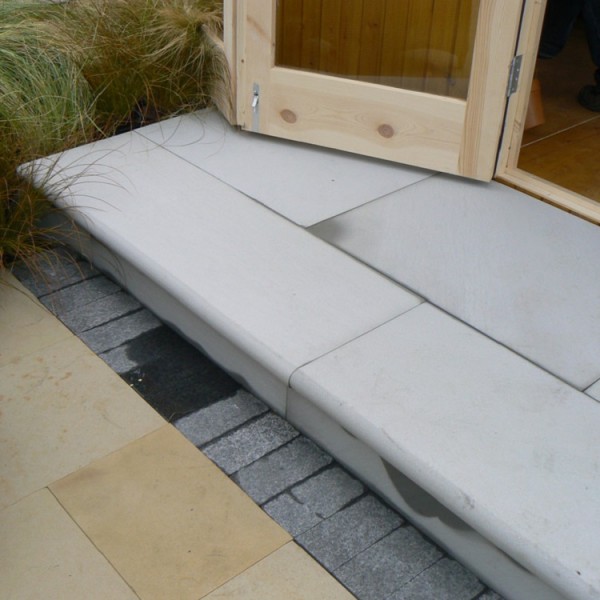 Grey Sawn & Sandblasted Sandstone Steps Gallery Image