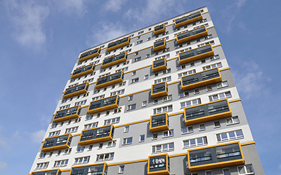  StoTherm Mineral external wall insulation and StoLotusan render have been used on three large 1960s apartment blocks located in Glasgow Gallery Image